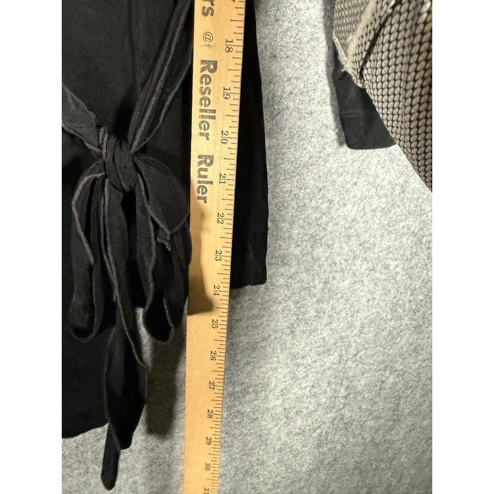 Chicos Travelers Size 1 Medium  Black Wrap Top Side Tie 3/4 Sleeve‎ Capsule - Picture 5 of 7